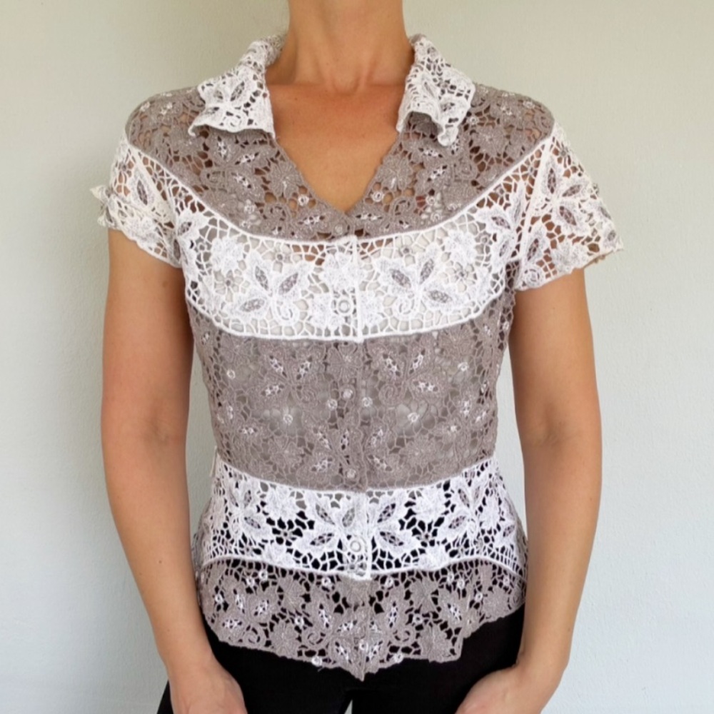 LAFEINIER gray white floral eyelet lace collared short sleeve blouse large